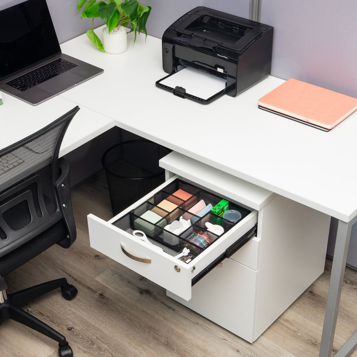 Mind Reader Expandable Mesh Desk Drawer Organizer, Adjustable from 9.25" to 17.125", Office Supply Storage Tray, Makeup Organizer, Black