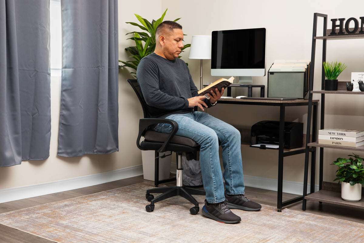 Mind Reader Memory Foam Seat Cushion, Ergonomic Pressure Relief for Office, Car, and More, Relieves Hip, Tailbone, Coccyx & Sciatica Pain, 18"L x 17.5"W x 3"H, Black