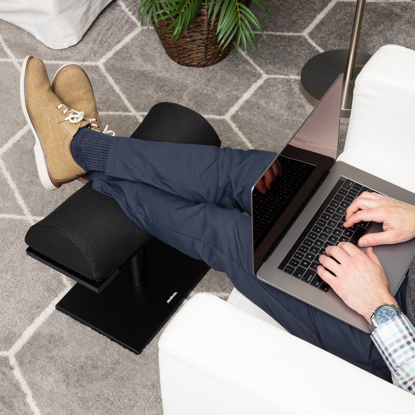 Mind Reader Foot Rest,  Under Desk at Work, Ergonomic, Height Adjustable, Office, Foam, 16.75"L x 7.5"W x 3.75"H, Black